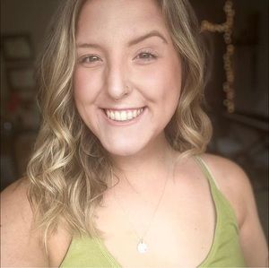 Meet your Posher, Liv